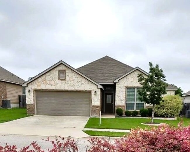 property at 812 Wyndham Hill Pkwy