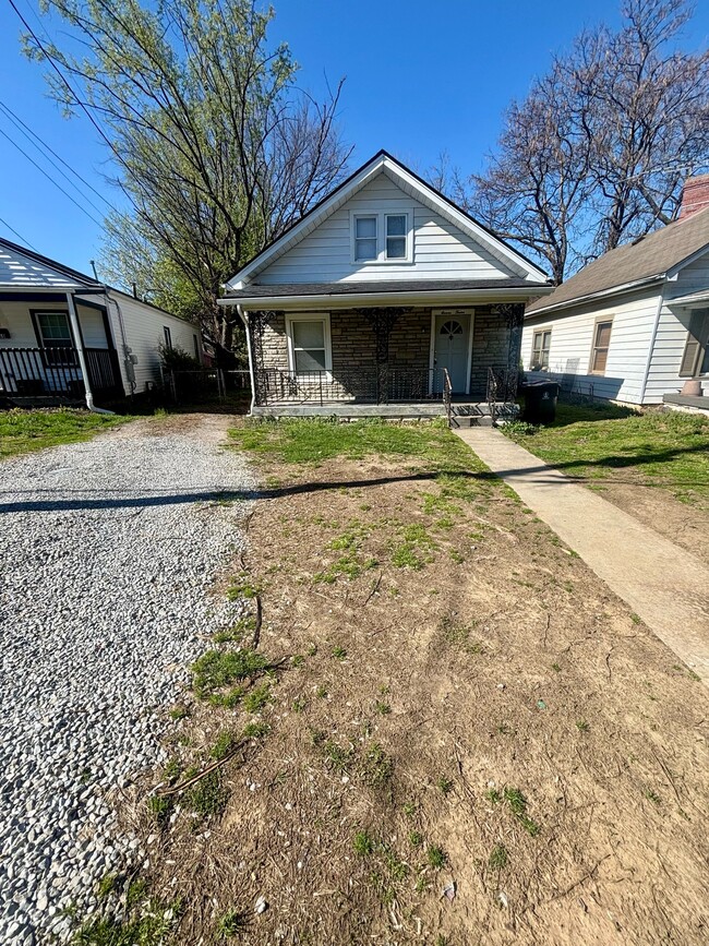 property at 1112 Weller Ave