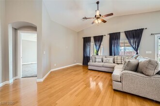 2503 Vegas Vic St in Henderson, NV - Building Photo - Building Photo