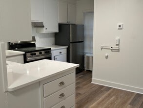 15 Main St in Essex, CT - Building Photo - Building Photo