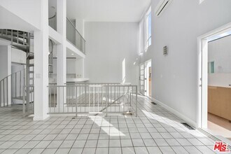 114 Fleet St in Marina Del Rey, CA - Building Photo - Building Photo