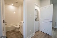 2441 Mutter St photo'