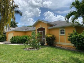 4418 SW 25th Ave in Cape Coral, FL - Building Photo