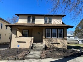 8 Lamar Ave, Unit 2 in Worcester, MA - Building Photo