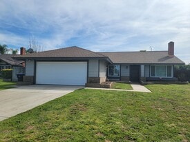 10962 Stonehenge Pl in Riverside, CA - Building Photo