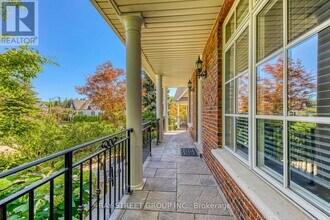 2273 Woodfield Rd in Oakville, ON - Building Photo - Building Photo