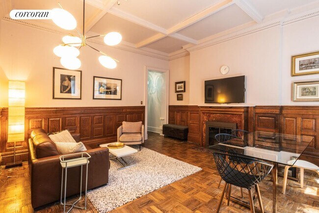 62 W 87th St in New York, NY - Building Photo - Building Photo