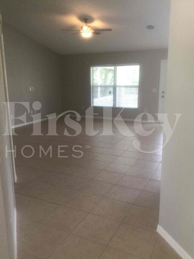 6447 NW Halibut St in Port St. Lucie, FL - Building Photo - Building Photo