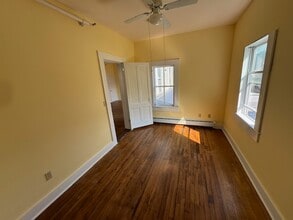 35 S Main St, Unit Apartment 1 in Hardwick, VT - Building Photo - Building Photo