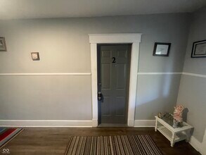 129 W Hendricks St in Shelbyville, IN - Building Photo - Building Photo