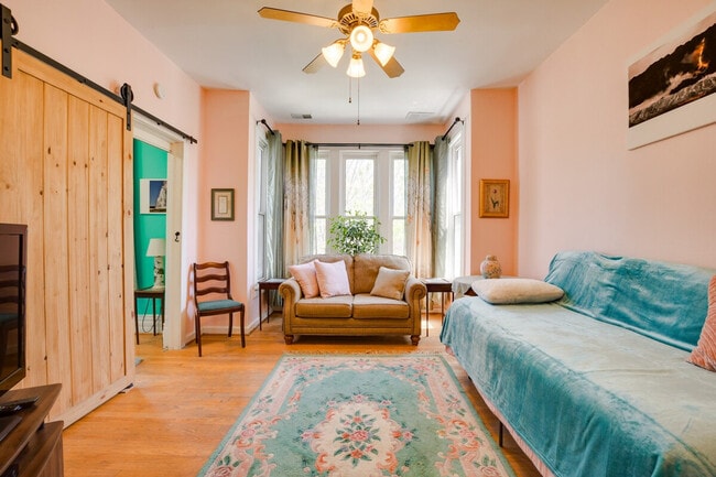 1810 N Albany Ave in Chicago, IL - Building Photo - Building Photo