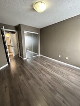 155 Edwards Dr SW in Edmonton, AB - Building Photo - Building Photo