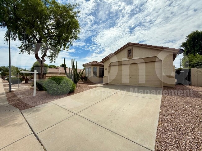 13373 W Boca Raton Rd in Surprise, AZ - Building Photo - Building Photo