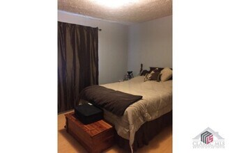 93 Mimosa Dr in Watkinsville, GA - Building Photo - Building Photo