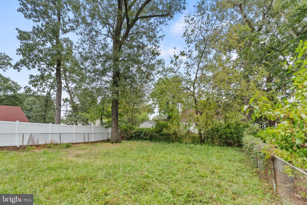 9609 48th Ave in College Park, MD - Building Photo