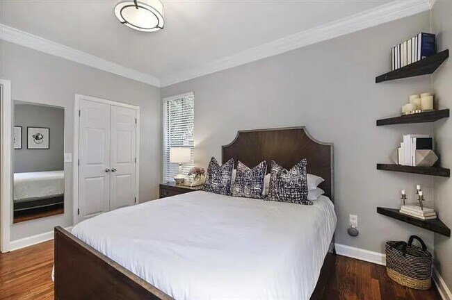 3777 Peachtree Rd in Brookhaven, GA - Building Photo - Building Photo