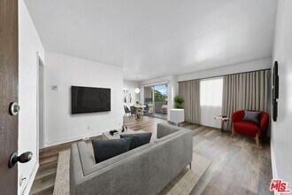 11670 Iowa Ave in Los Angeles, CA - Building Photo - Building Photo