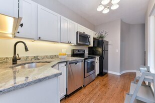 586 Columbus Ave, Unit 1 in Boston, MA - Building Photo