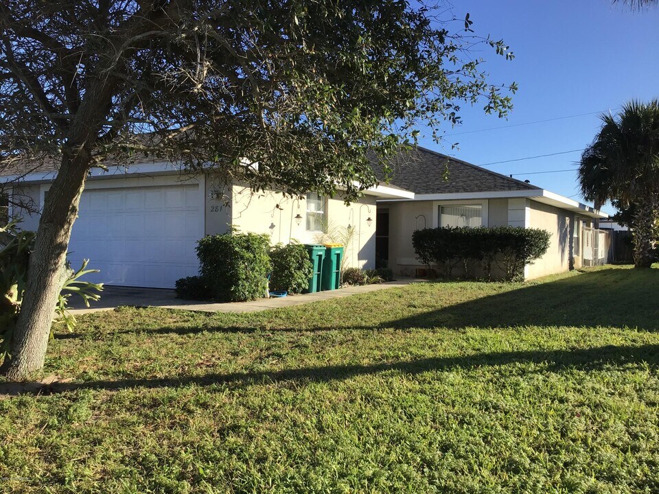 281 Ocean View Ln in Melbourne, FL - Building Photo