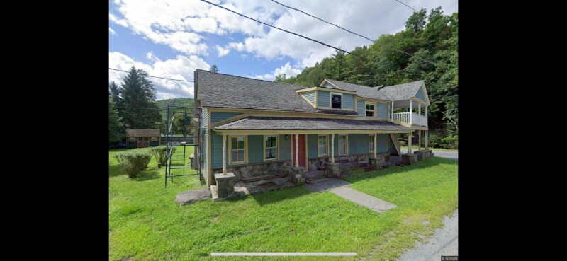72 Lower Main St in Hortonville, NY - Building Photo