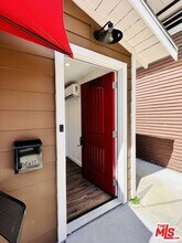 332 W California Ave in Glendale, CA - Building Photo - Building Photo