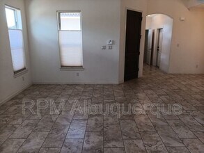 6900 Walnut Creek Rd NE in Albuquerque, NM - Building Photo - Building Photo