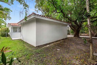 3018 Coconut Grove Dr in Coral Gables, FL - Building Photo - Building Photo