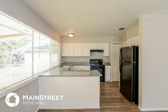 7214 Glen Hill Dr in San Antonio, TX - Building Photo - Building Photo