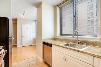 555 Massachusetts Ave NW in Washington, DC - Building Photo - Building Photo