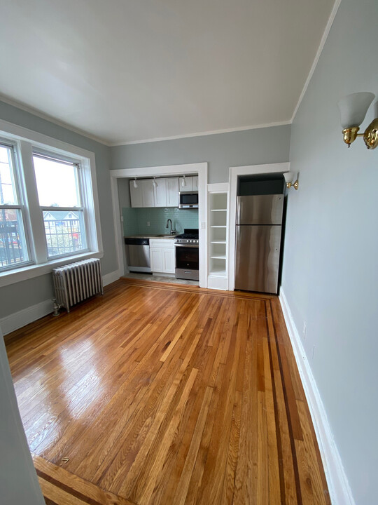 85 Anderson St-Unit -C5 in Hackensack, NJ - Building Photo