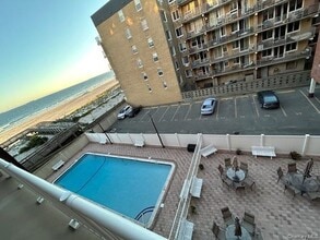 666 Shore Rd in Long Beach, NY - Building Photo - Building Photo