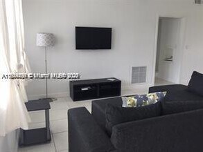 250 S Shore Dr in Miami Beach, FL - Building Photo - Building Photo