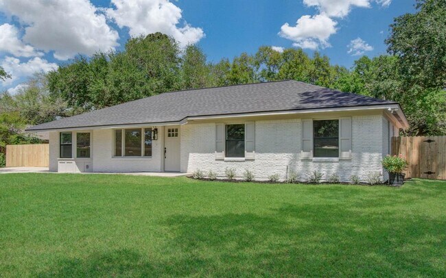 624 Willow Ln in Eagle Lake, TX - Building Photo - Building Photo