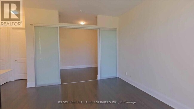 100-100 Harrison Garden Blvd in Toronto, ON - Building Photo - Building Photo