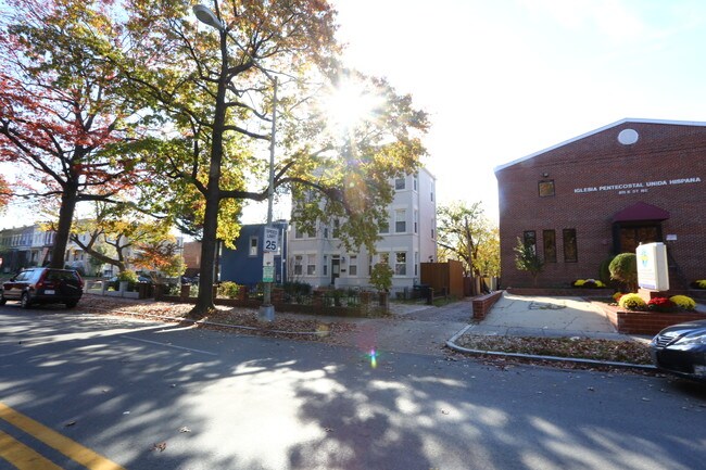 815 K St NE in Washington, DC - Building Photo - Building Photo