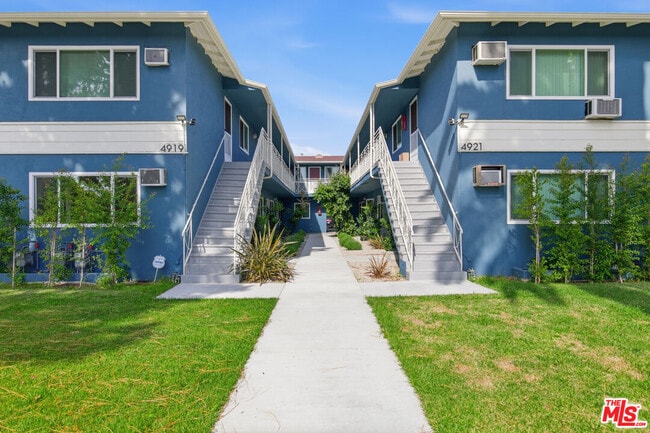 property at 4921 Coldwater Canyon Ave