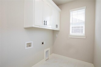 216 White Oak St in Gentry, AR - Building Photo - Building Photo