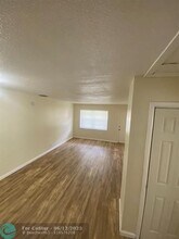 1520 NW 52nd Ave in Lauderhill, FL - Building Photo - Building Photo