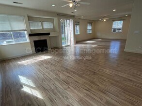 1522 Peony Dr in Tracy, CA - Building Photo - Building Photo