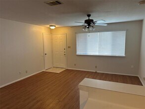 8703 Piney Point Dr in Austin, TX - Building Photo - Building Photo