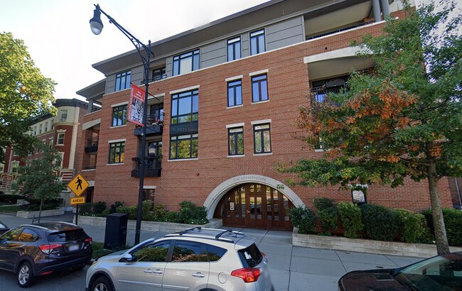 1601 Beacon St, Unit 403