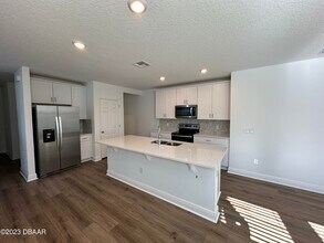 206 Pitching Wedge Dr in Daytona Beach, FL - Building Photo - Building Photo