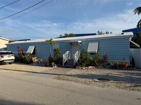 212 Orchid St in Tavernier, FL - Building Photo