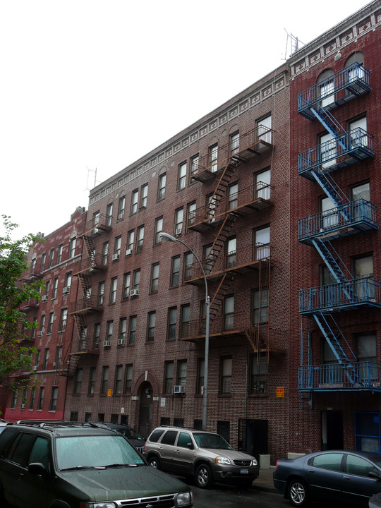 2693 Morris Ave in Bronx, NY - Foto de edificio