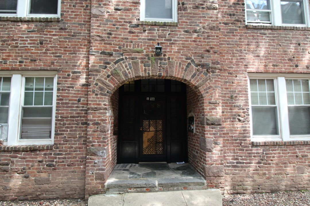 167 Collins St, Unit A-1 in Hartford, CT - Building Photo