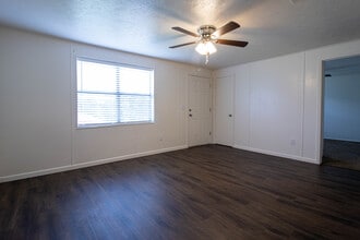 8123 Sanderson Ln, Unit 8123 in Texarkana, AR - Building Photo - Building Photo