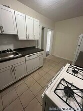 7 Barrows St, Unit B in Boston, MA - Building Photo - Building Photo