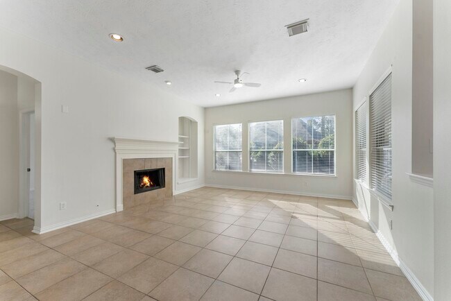 10 Andante Trail Pl in Shenandoah, TX - Building Photo - Building Photo