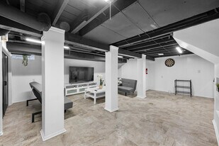 2009 Sharon St in Detroit, MI - Building Photo