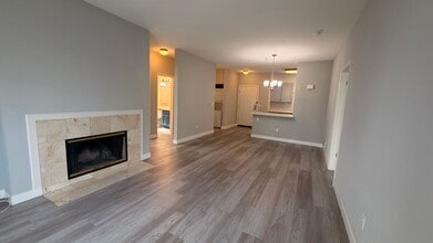 250 Santa Fe Terrace in Sunnyvale, CA - Building Photo - Building Photo